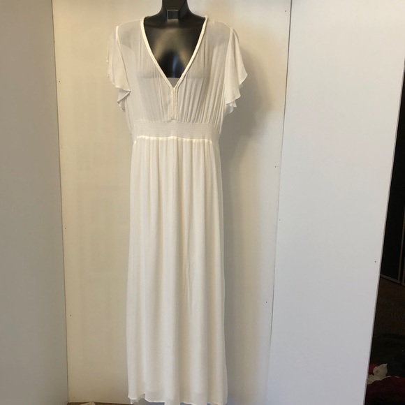 Long white summer dress . Like new . Never worn . Size XL